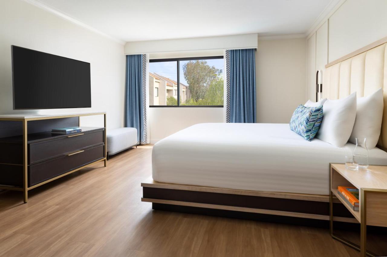 Hotel The Anza-a Calabasas