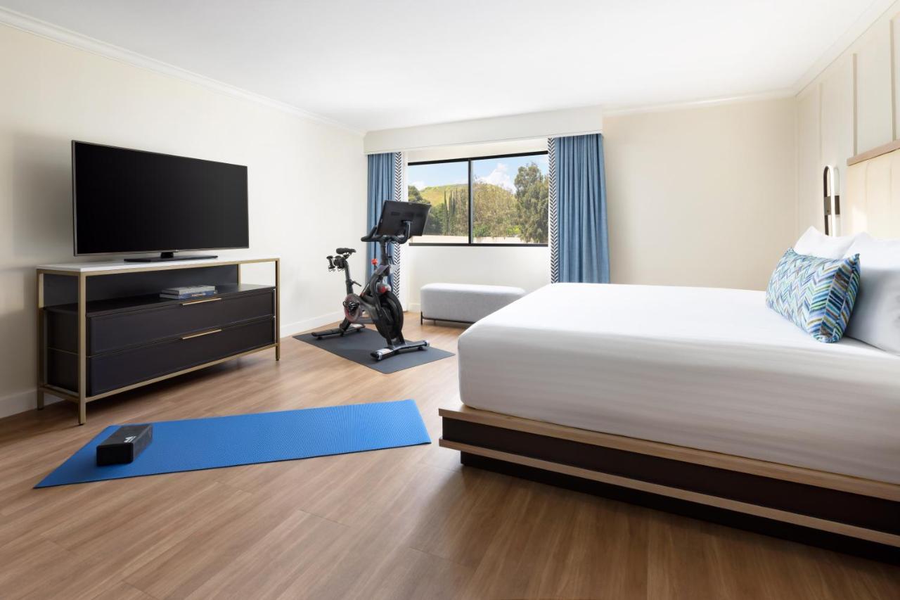 Hotel The Anza-a Calabasas