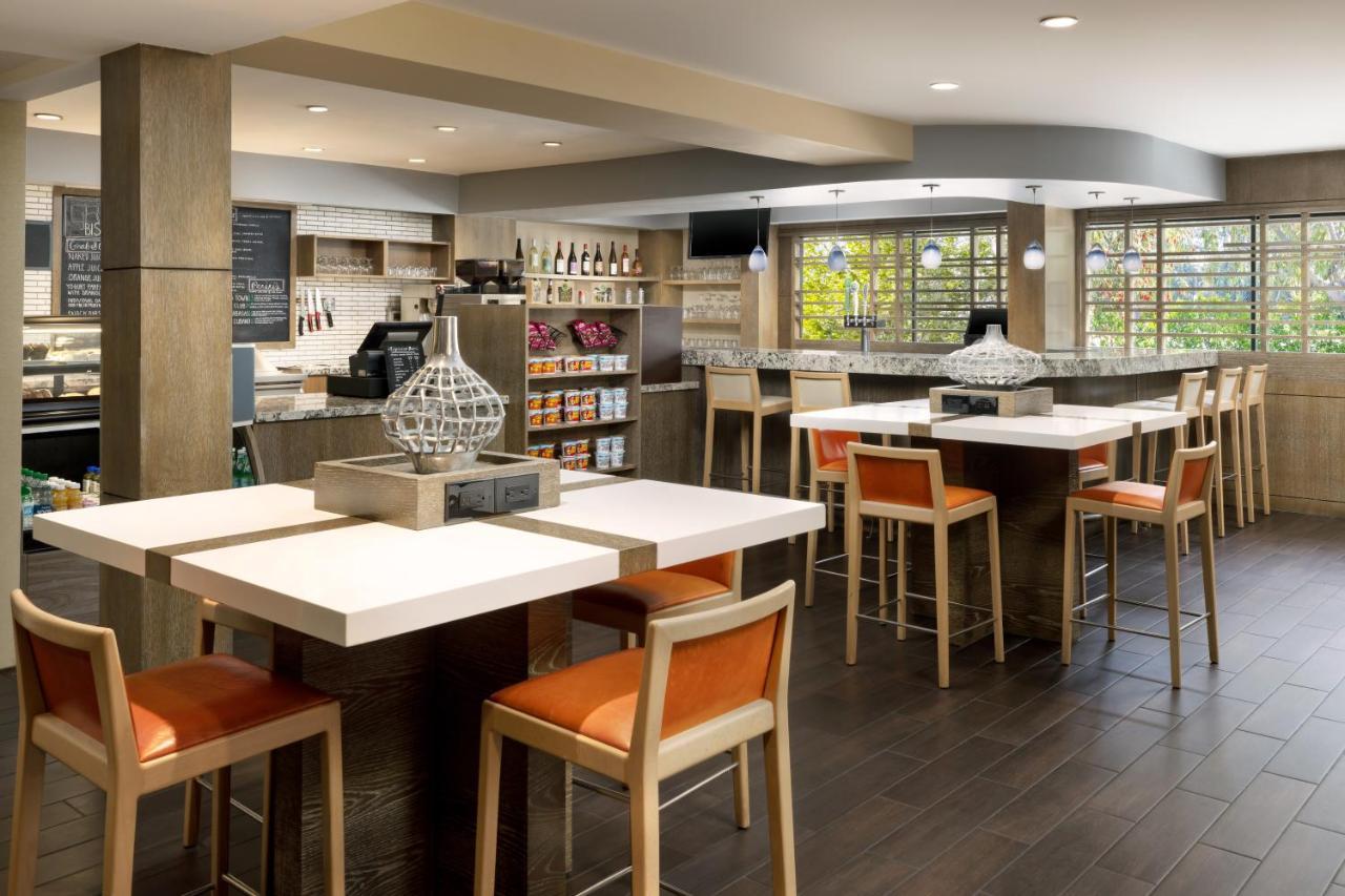 The Anza-a Hotel Calabasas