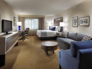 The Anza-a Hotel Calabasas